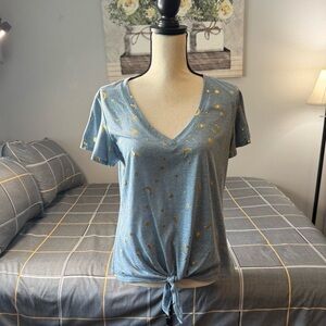 ♥️NWOT Truself Light Blue Top with Gold Star and Moon Design Size Medium